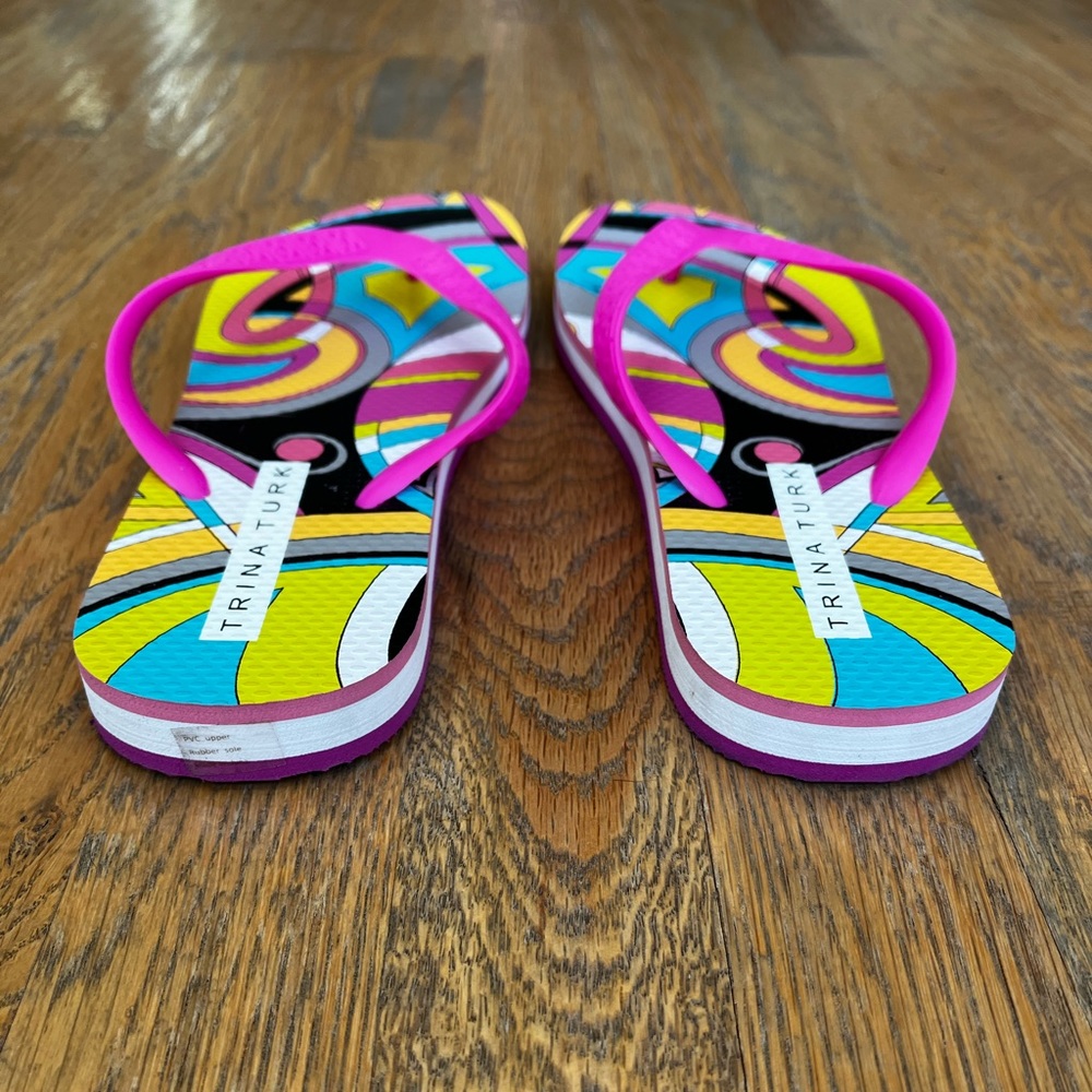 Trina Turk multicolored flip flop sandals size 7